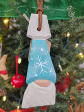 Load image into Gallery viewer, Flat-Plane Carvings by Charles Banks