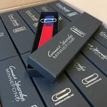 Load image into Gallery viewer, Ingridsløyfen - Lapel Ribbon w/Silver Clip