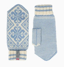 Load image into Gallery viewer, Classic Selbu Mitten from Nordlender
