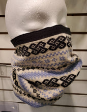 Load image into Gallery viewer, Knit Wool Infinity Scarf
