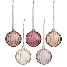 Load image into Gallery viewer, Hadeland Ornaments - Shades of Red Set of 5
